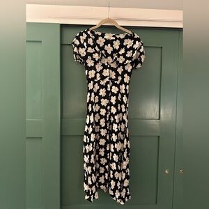 Christy Dawn Daisy Dress in English Daisy Small EUC Black Button Ruffle